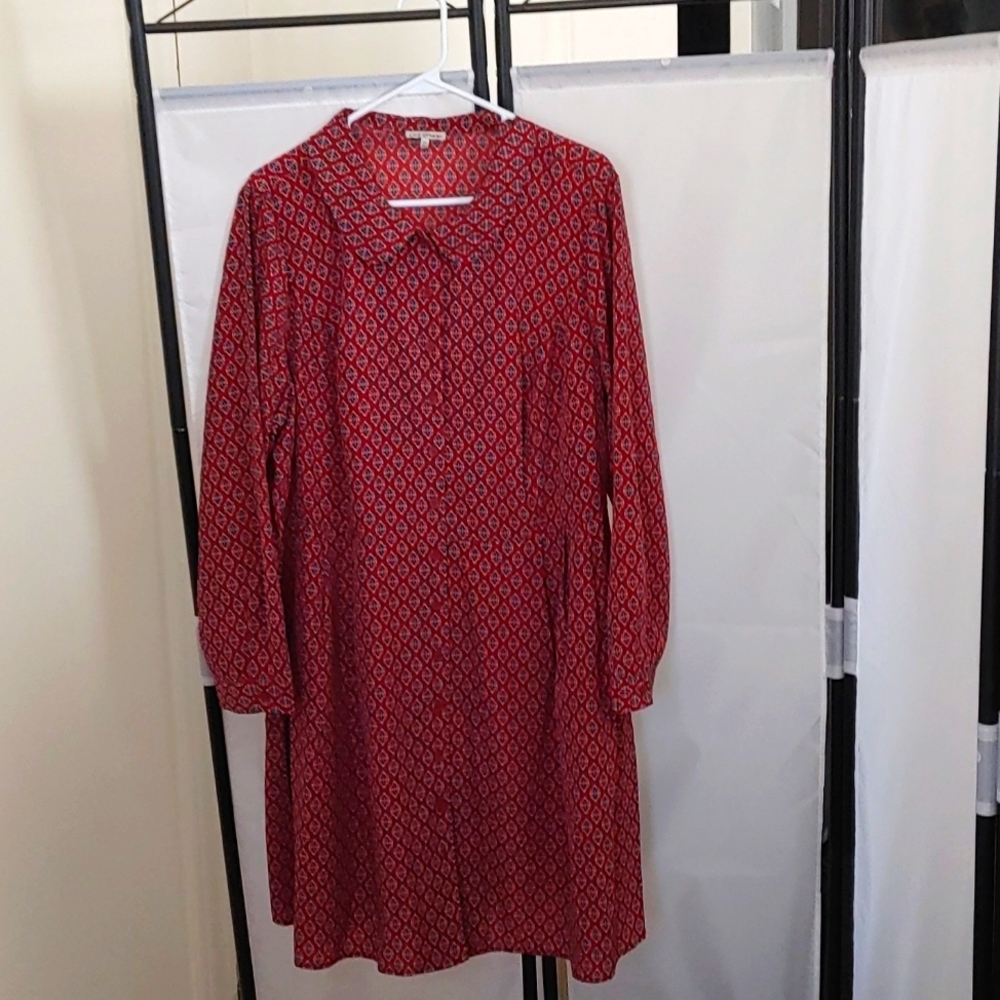 Peter pan collar-long sleeve button down dress